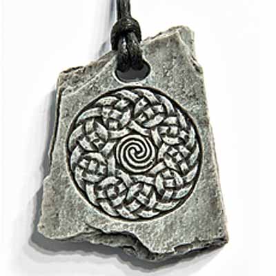 Celtic Pendant R29