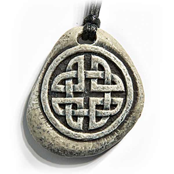 Celtic Pendant R7